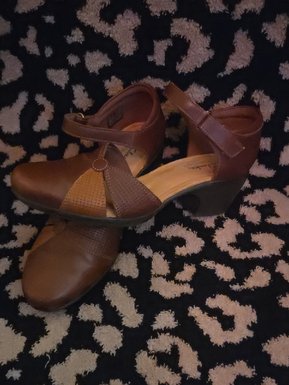 Clarks Women's 8 Brown Leather Emily Rae Pumps Mary Jane